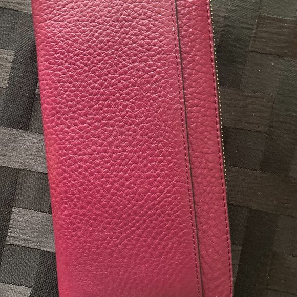 Kate Spade New York Large Leather Zip Around Wallet - EUC - Picture 4 of 13